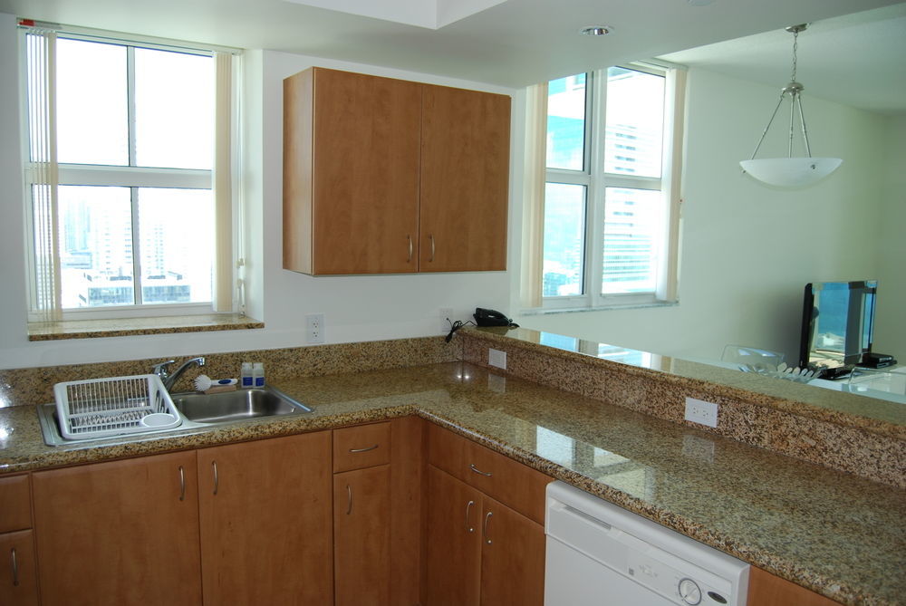 Churchill Suites Miami Brickell - One Broadway Ngoại thất bức ảnh